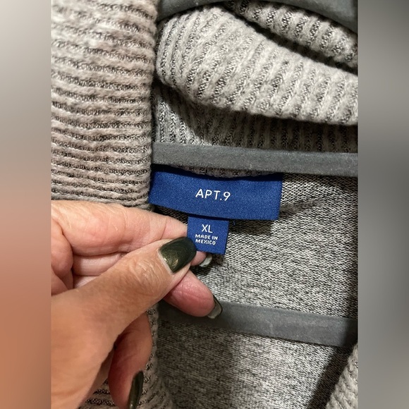 Apt 8 - lightweight flowy cowl neck sweater - gray - size XL - Picture 2 of 3